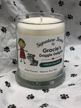 Load image into Gallery viewer, Gracie&#39;s Doggie Delights Signature Scent Candles